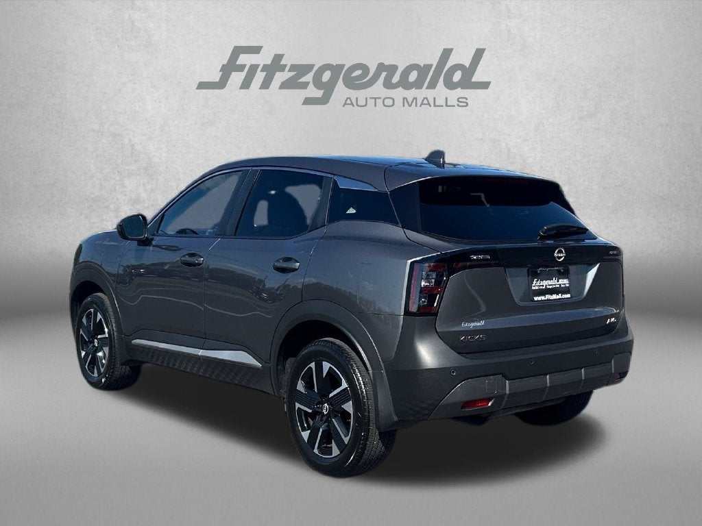 2025 Nissan Kicks MPV SV