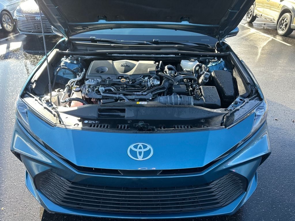 2025 Toyota CAMRY LE