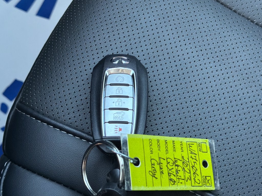 2023 INFINITI QX60 LUXE