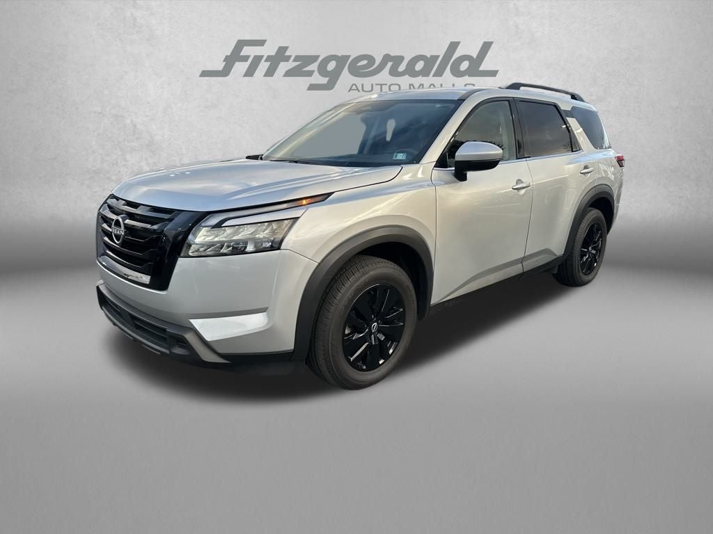2024 Nissan Pathfinder SV