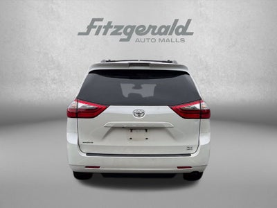2020 Toyota Sienna XLE 7 Passenger