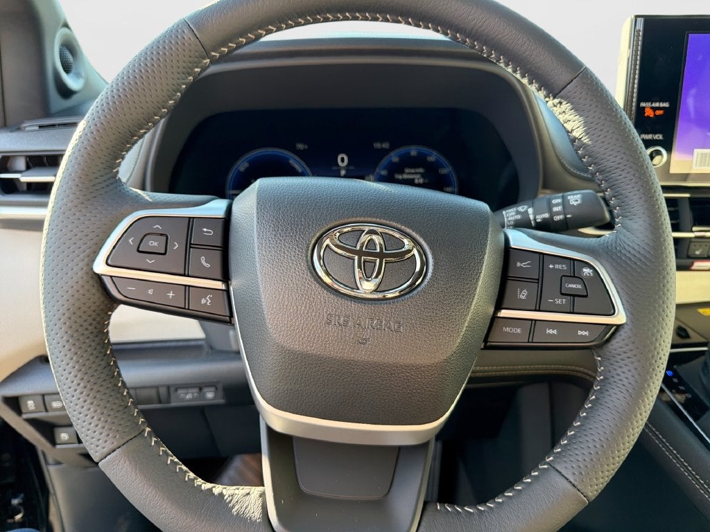 2026 Toyota Sienna Platinum 7 Passenger