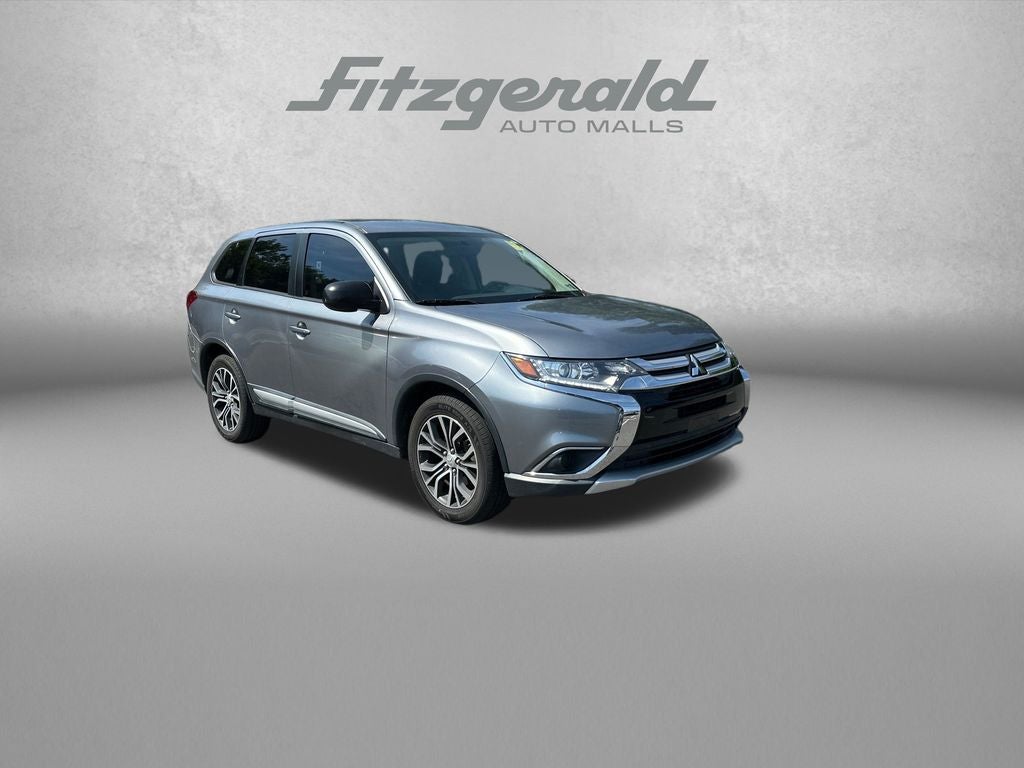 2017 Mitsubishi Outlander ES