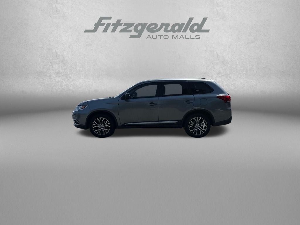 2017 Mitsubishi Outlander ES