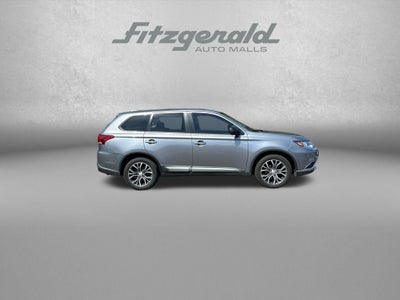 2017 Mitsubishi Outlander ES