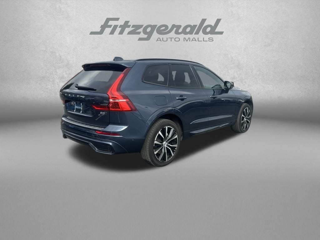 2024 Volvo XC60 B5 Plus Dark Theme