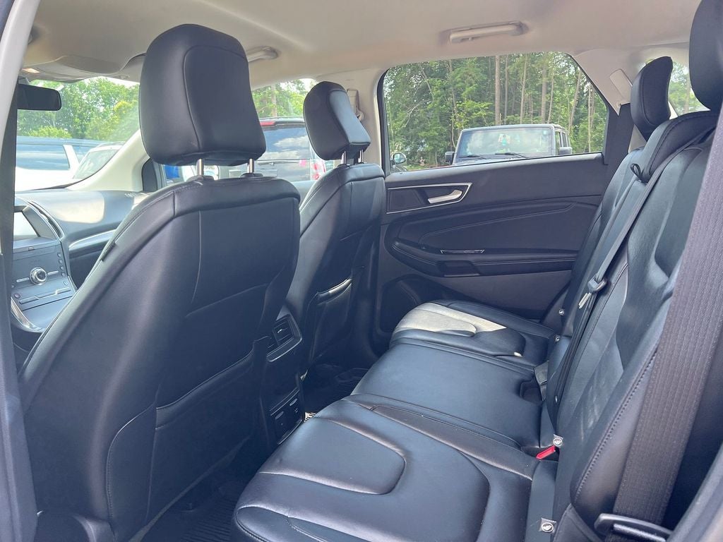 2020 Ford Edge Titanium