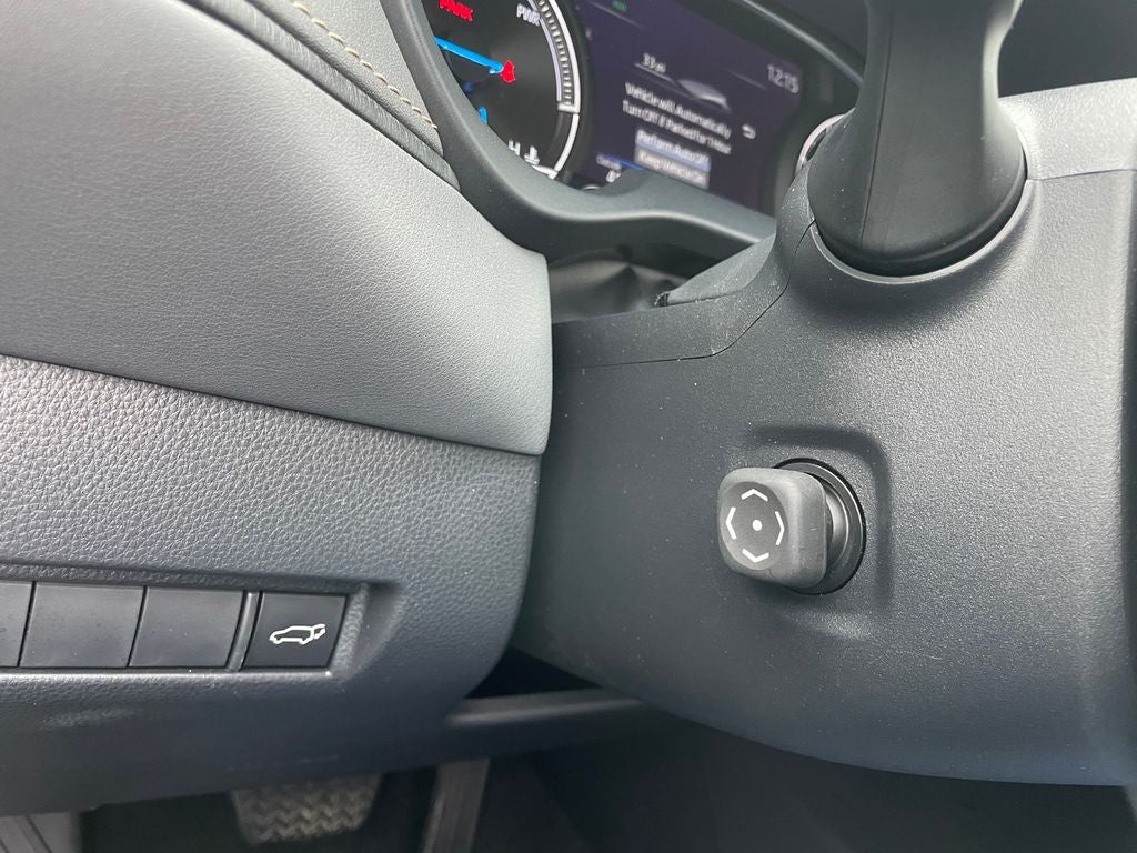 2024 Toyota Venza LE