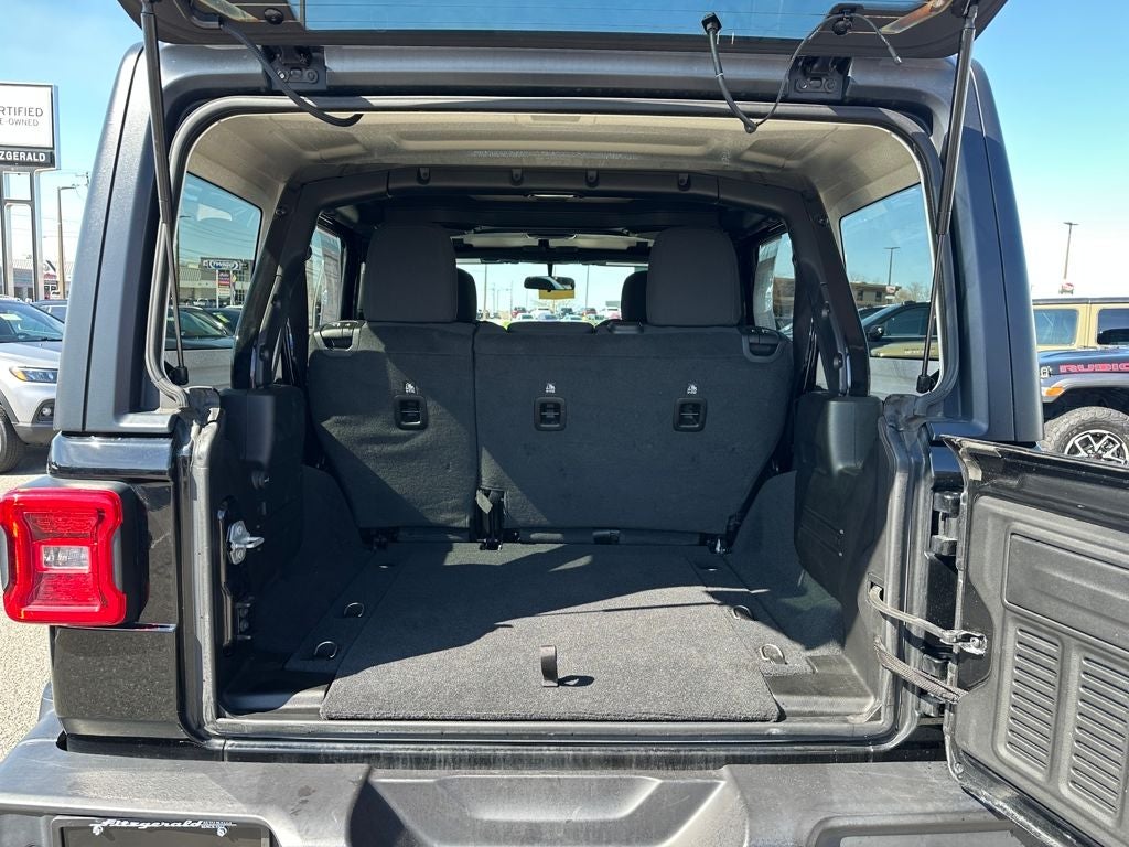 2022 Jeep Wrangler Unlimited Willys 4x4