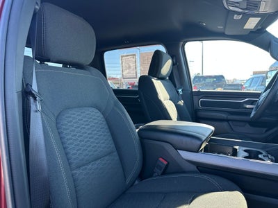 2025 RAM 1500 Big Horn Crew Cab 4x4 5'7' Box