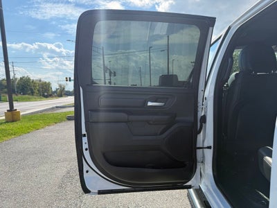 2023 RAM 1500 Tradesman Crew Cab 4x4 6'4' Box