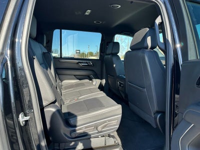 2025 Chevrolet Suburban LT