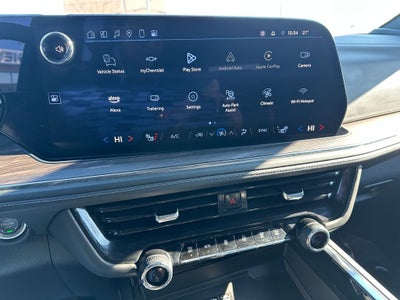 2025 Chevrolet Suburban LT