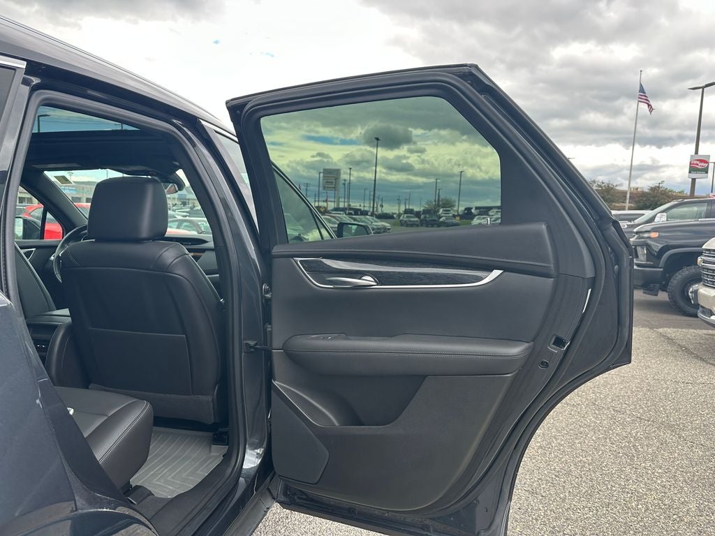 2022 Cadillac XT5 AWD Premium Luxury