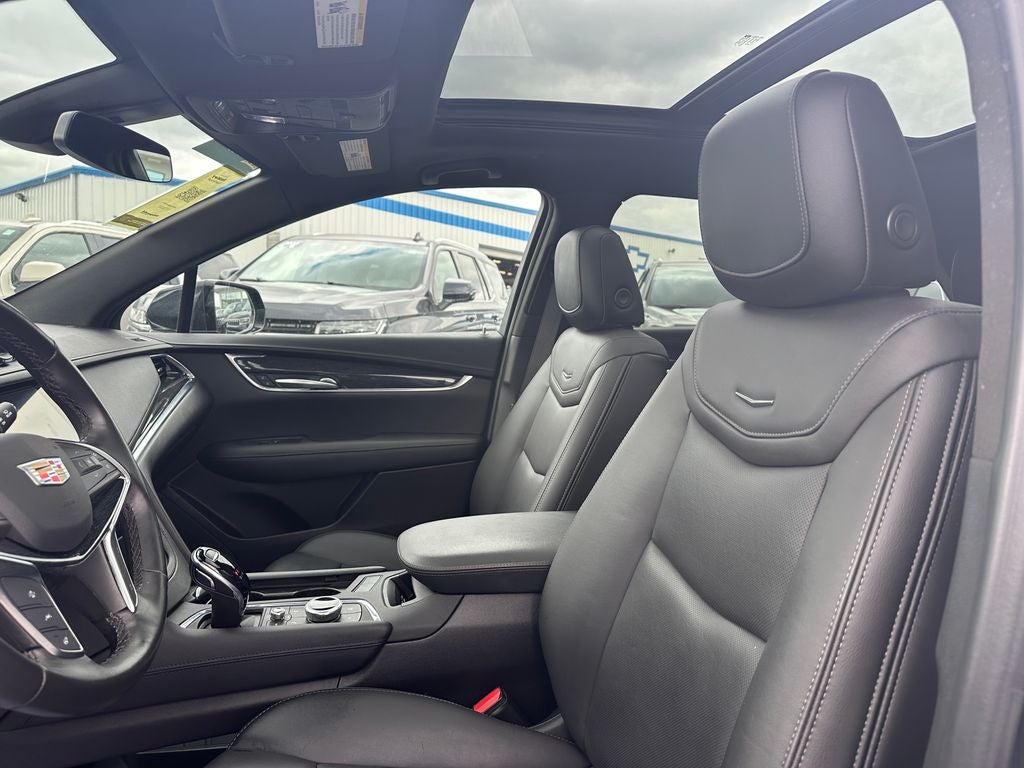 2022 Cadillac XT5 AWD Premium Luxury