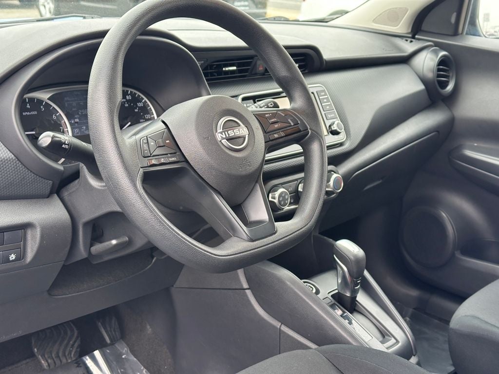 2024 Nissan Kicks S Xtronic CVT