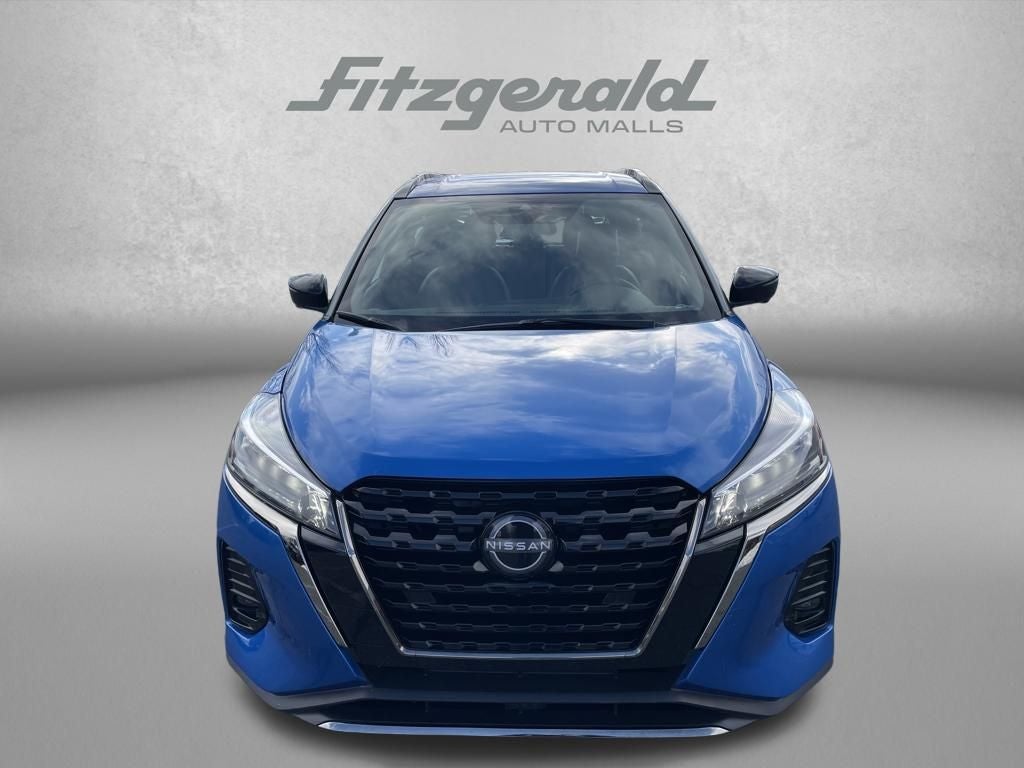 2023 Nissan Kicks SR