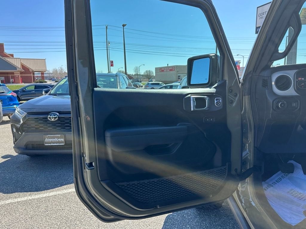 2025 Jeep Wrangler 4-Door Willys 4x4