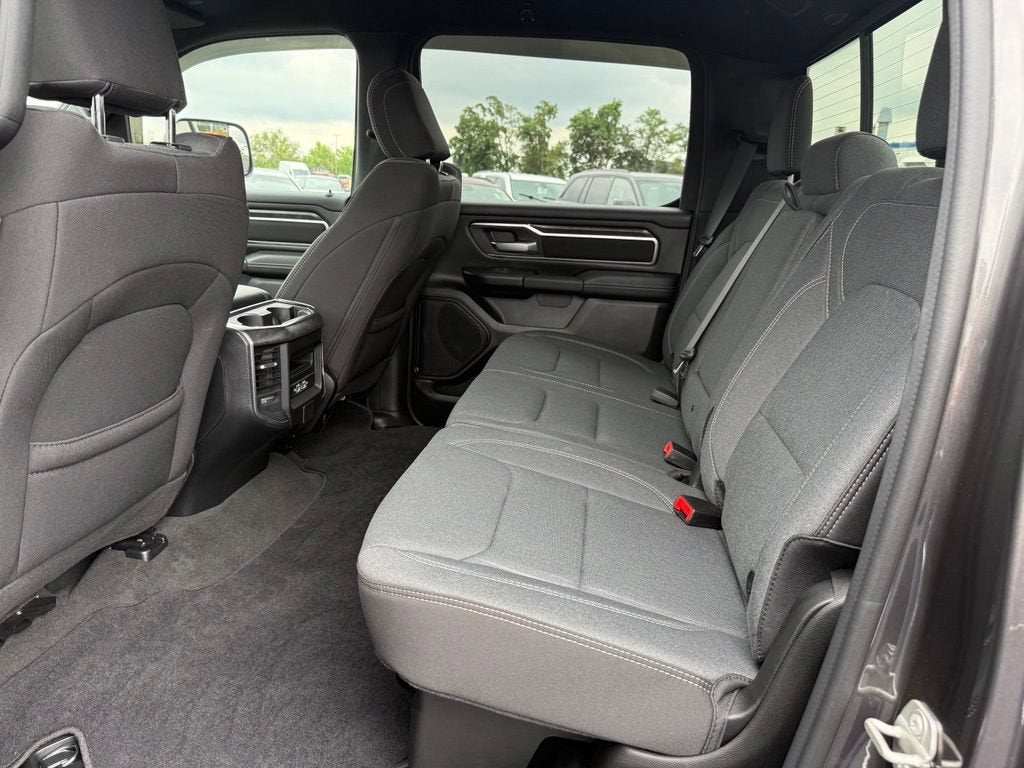 2024 RAM 1500 Big Horn Crew Cab 4x4 5'7" Box
