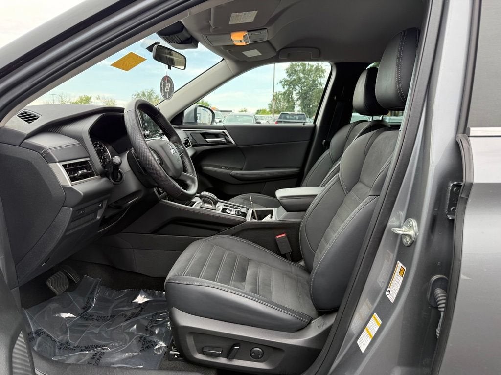 2023 Mitsubishi Outlander SE 2.5 S-AWC