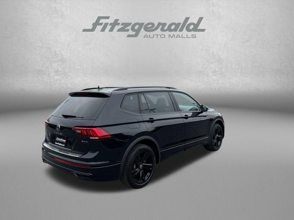 2024 Volkswagen Tiguan SE R-Line Black