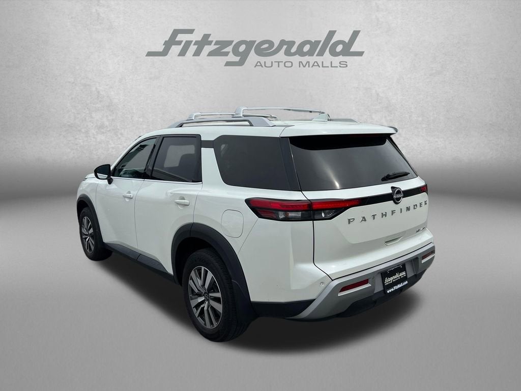 2023 Nissan Pathfinder SL