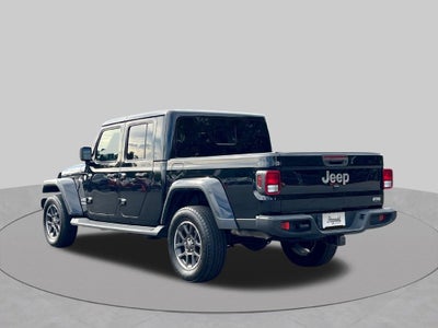 2022 Jeep Gladiator Overland