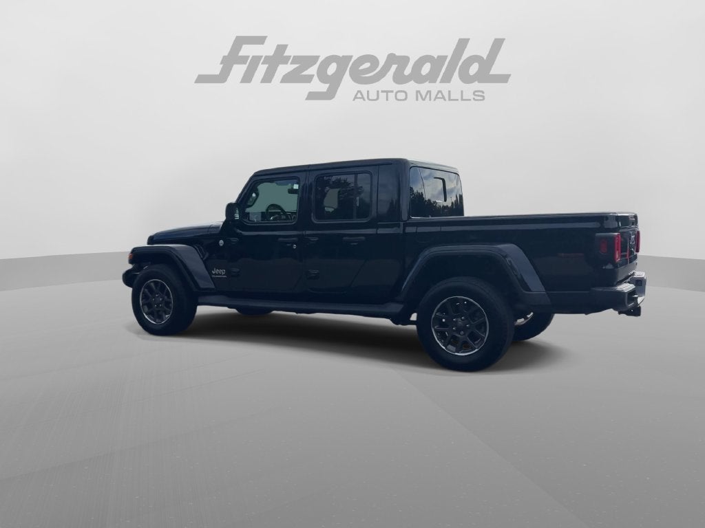 2022 Jeep Gladiator Overland