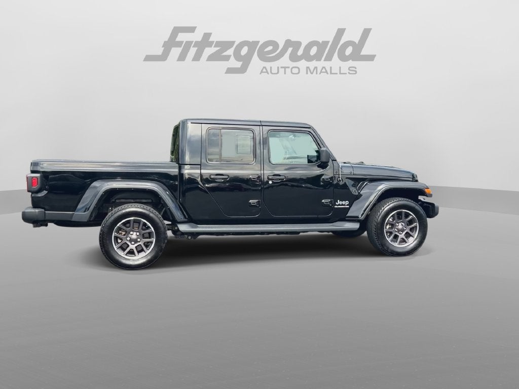 2022 Jeep Gladiator Overland