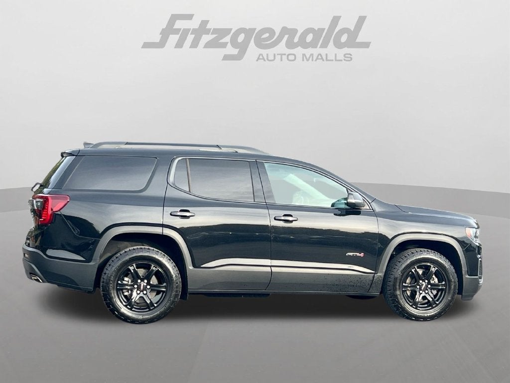 2023 GMC Acadia AT4