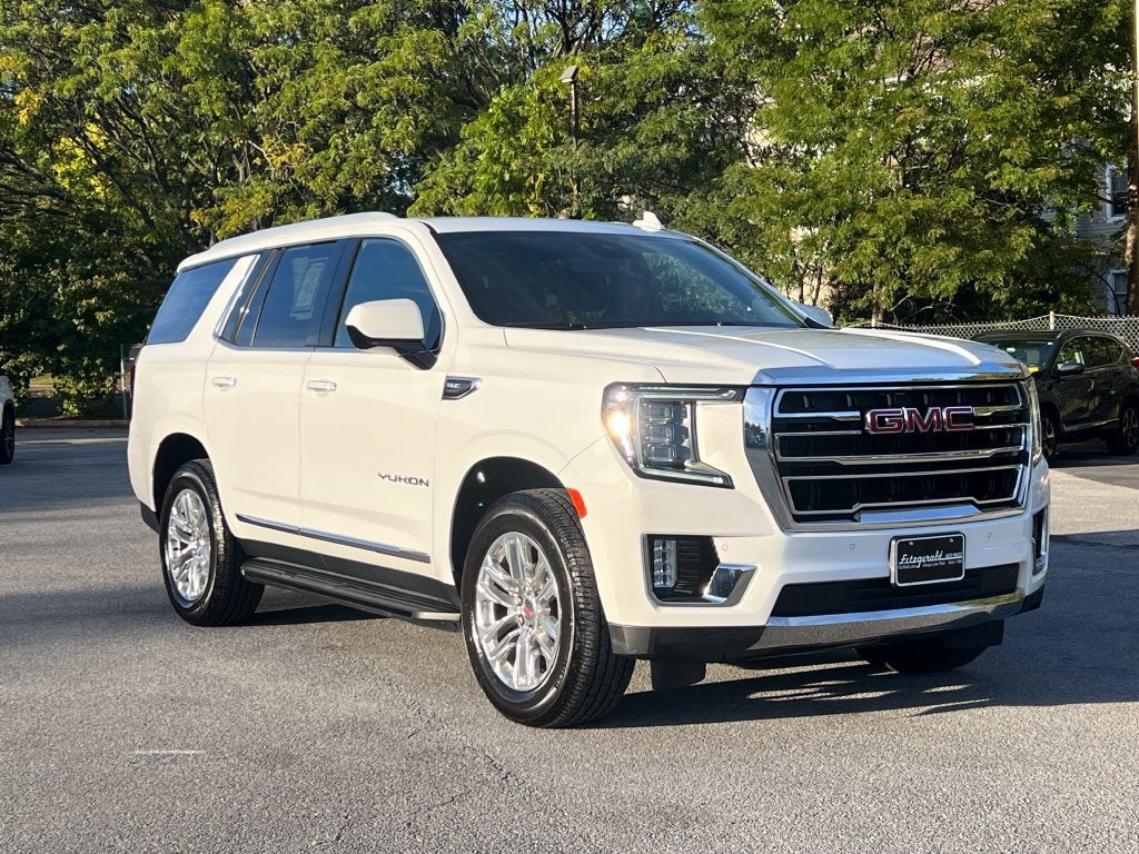2023 GMC Yukon SLT