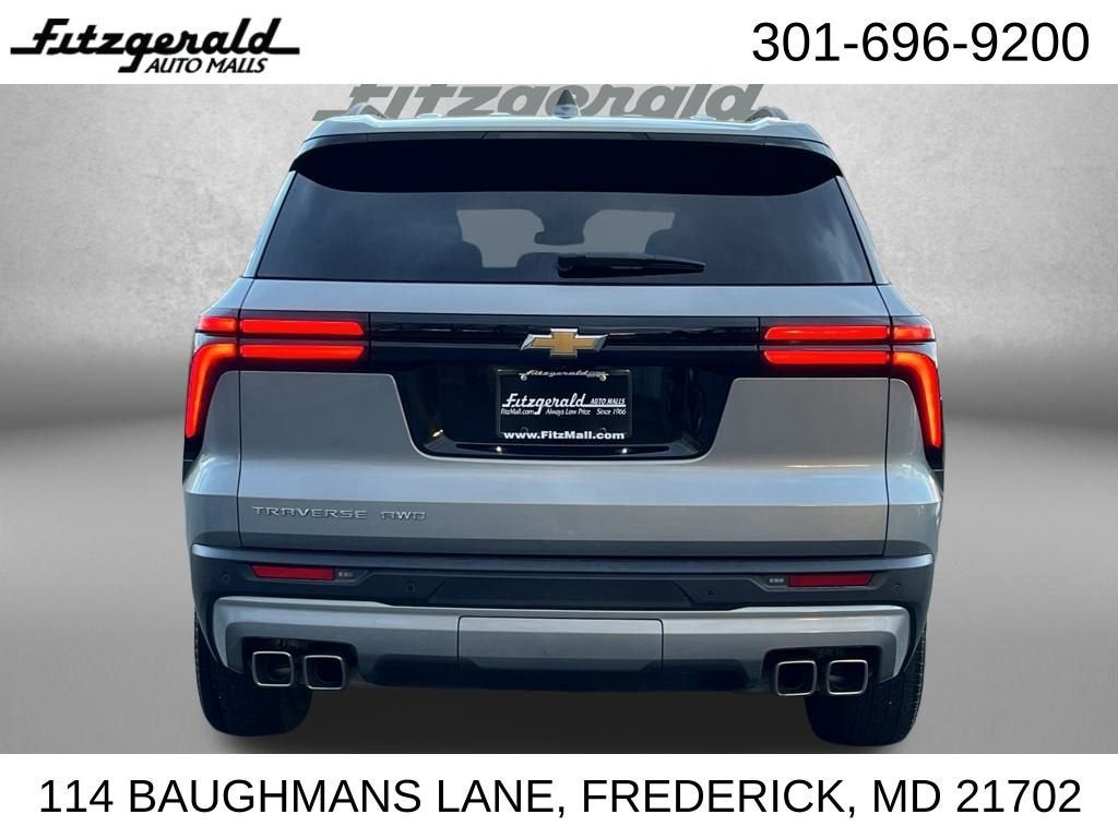 2025 Chevrolet Traverse LT