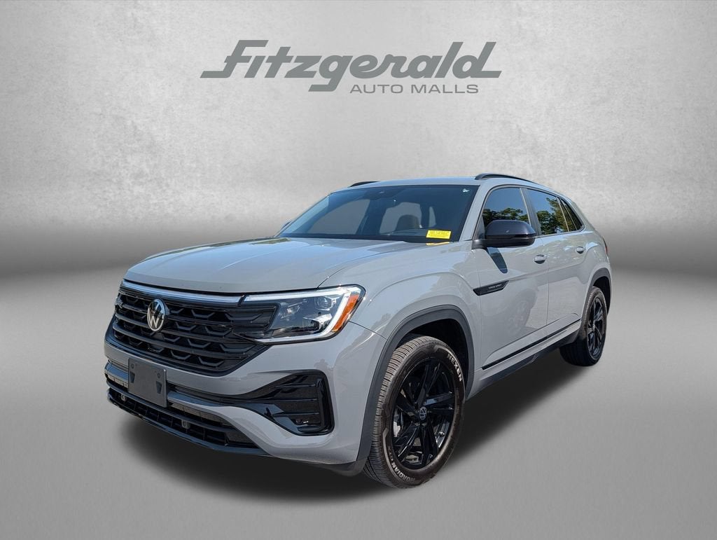 2025 Volkswagen Atlas Cross Sport 2.0T SEL R-Line Black