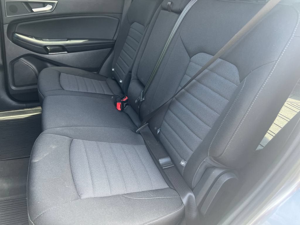 2020 Ford Edge SE
