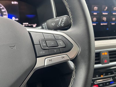 2025 Volkswagen Taos SE