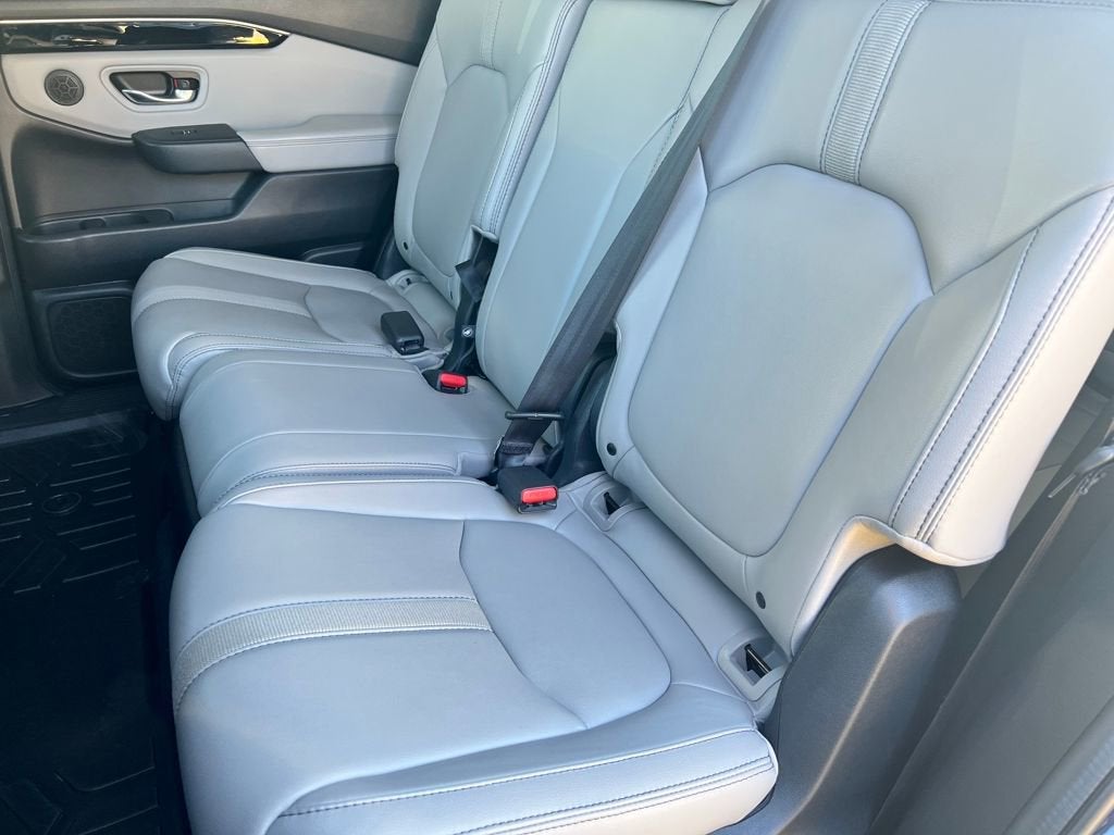 2023 Honda Pilot EX-L 8 Passenger