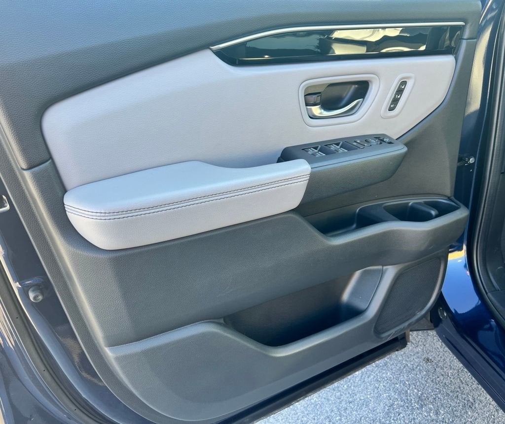 2023 Honda Pilot EX-L 8 Passenger