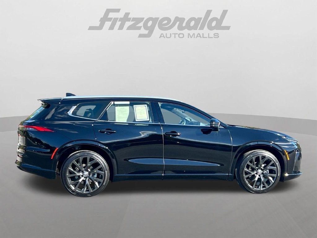 2025 Toyota Crown Signia XLE