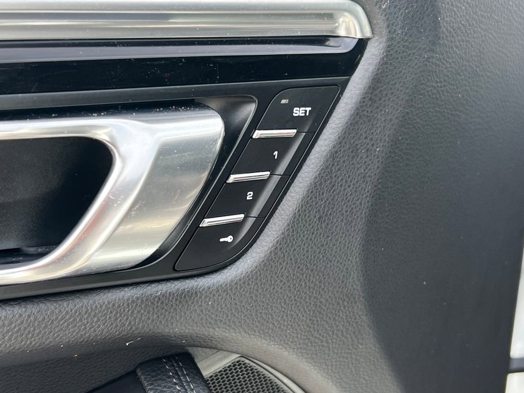 2020 Porsche Macan 4DR AWD