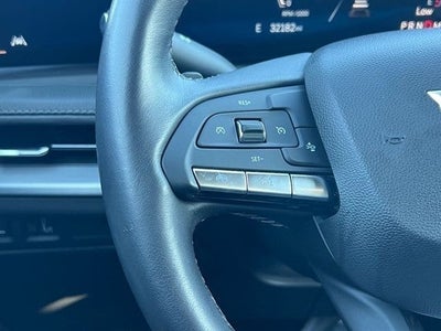 2024 Cadillac XT4 Premium Luxury