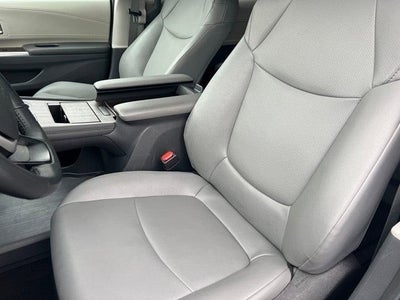 2024 Toyota Sienna XLE