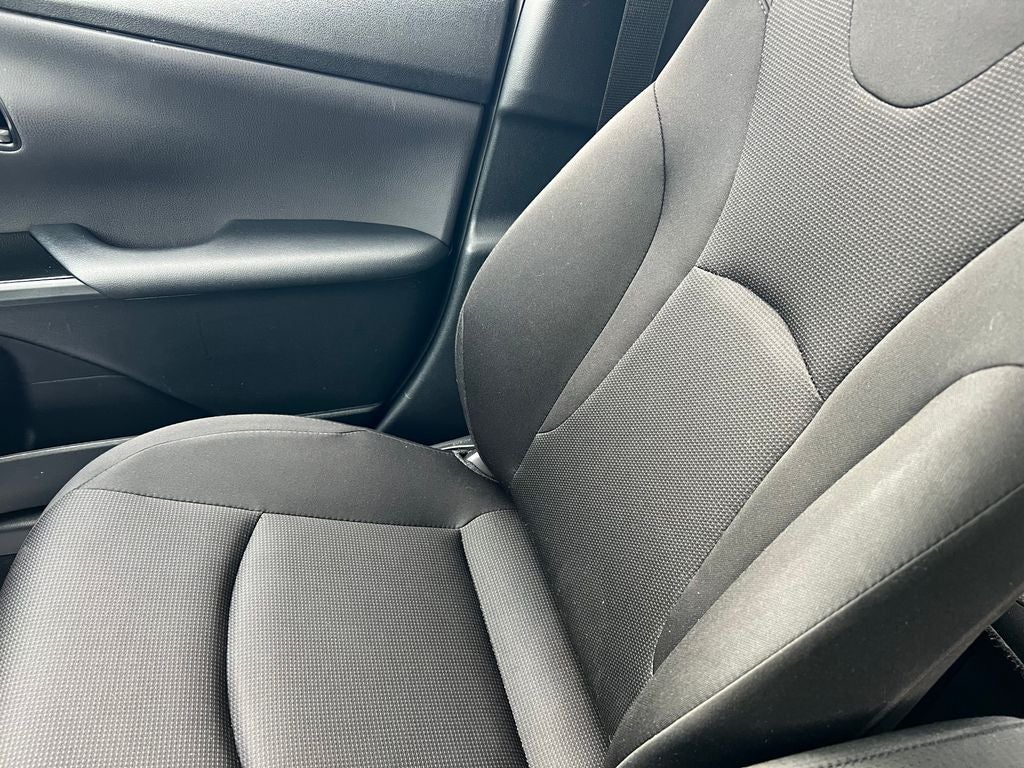 2022 Toyota Prius L Eco