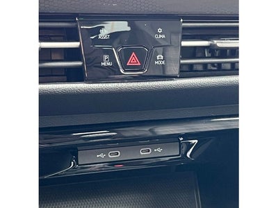 2024 Volkswagen Golf GTI 380 SE