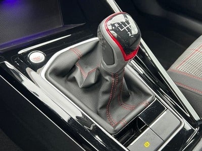 2024 Volkswagen Golf GTI 380 SE